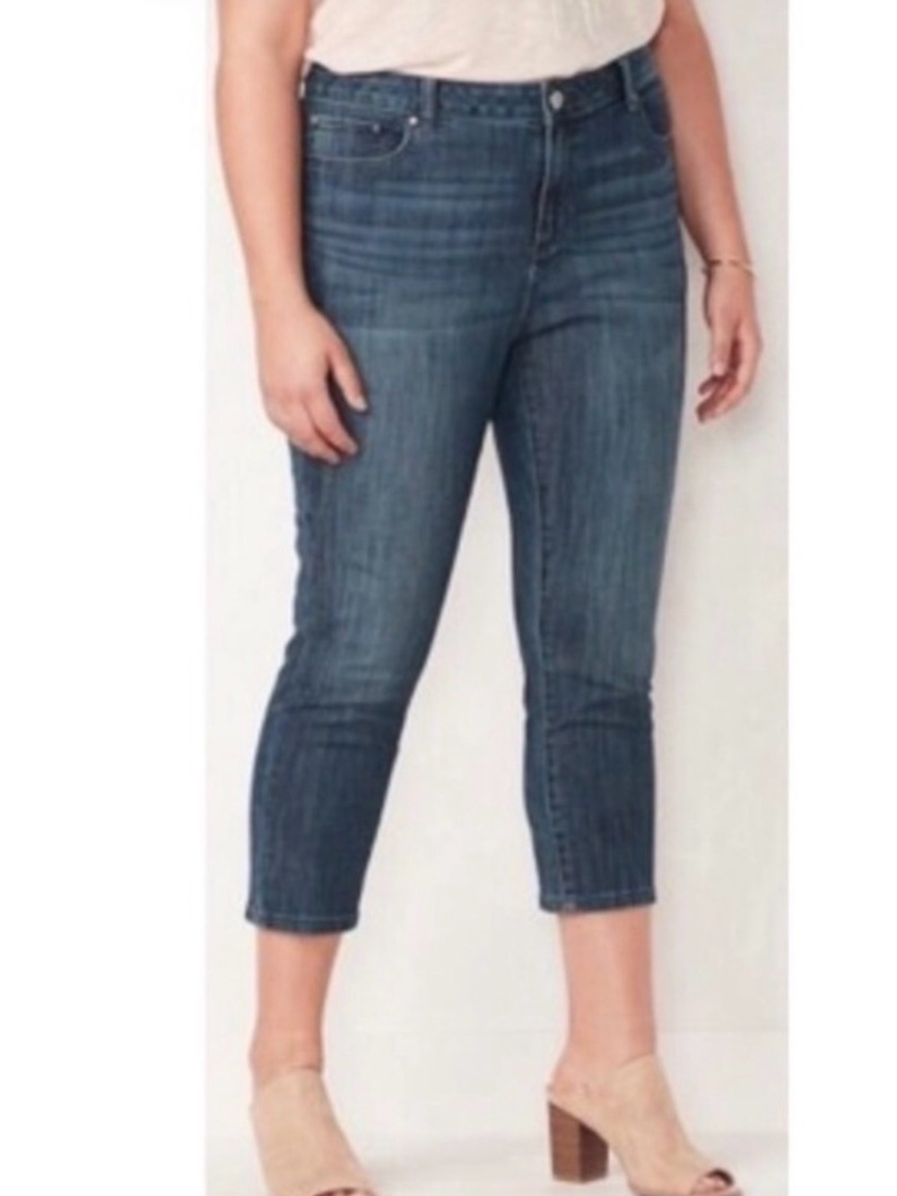 Skinny Capri Jeans - Picture 2 of 6